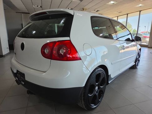 Used 2007 Volkswagen Golf 2-Door FWD image 7