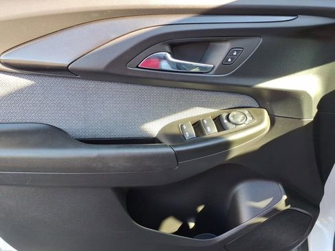 Used 2023 Chevrolet TrailBlazer LT w/ Convenience Package image 14