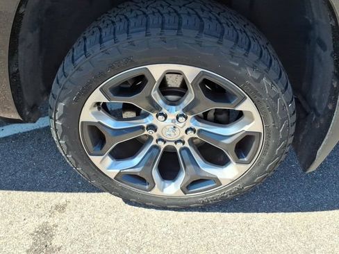 Used 2019 RAM 1500 Limited AWD/4WD image 5