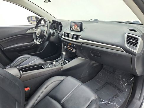 Used 2017 MAZDA MAZDA3 Touring image 24