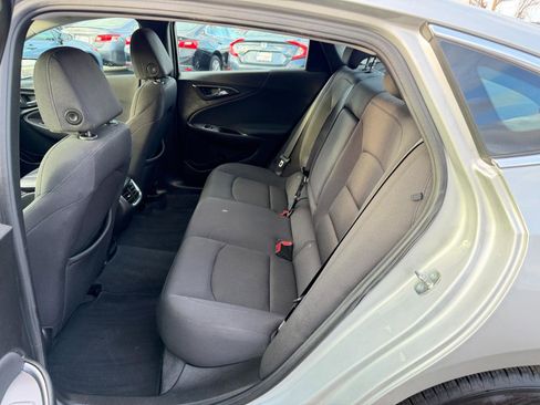 Used 2022 Chevrolet Malibu LT image 29