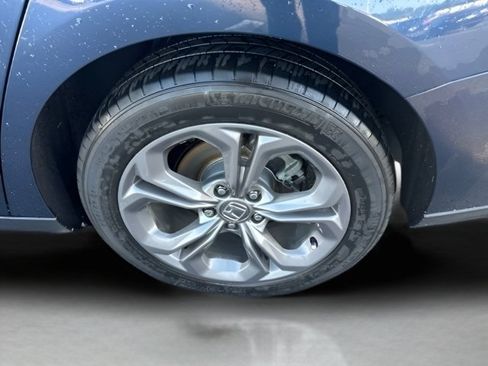 Used 2024 Honda Accord EX image 9