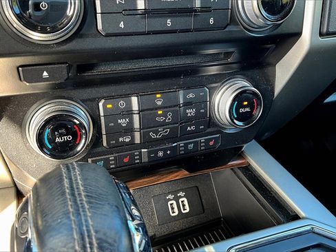 Used 2016 Ford F150 Lariat w/ Equipment Group 502A Luxury image 30