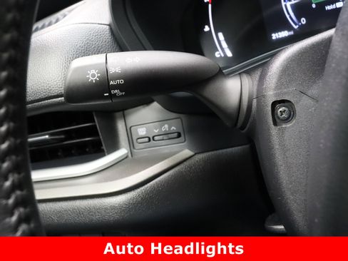 Certified 2025 Toyota Grand Highlander FWD image 26