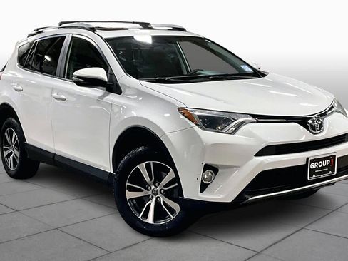 Used 2016 Toyota RAV4 XLE image 3