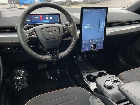 Certified 2021 Ford Mustang Mach-E GT image 7