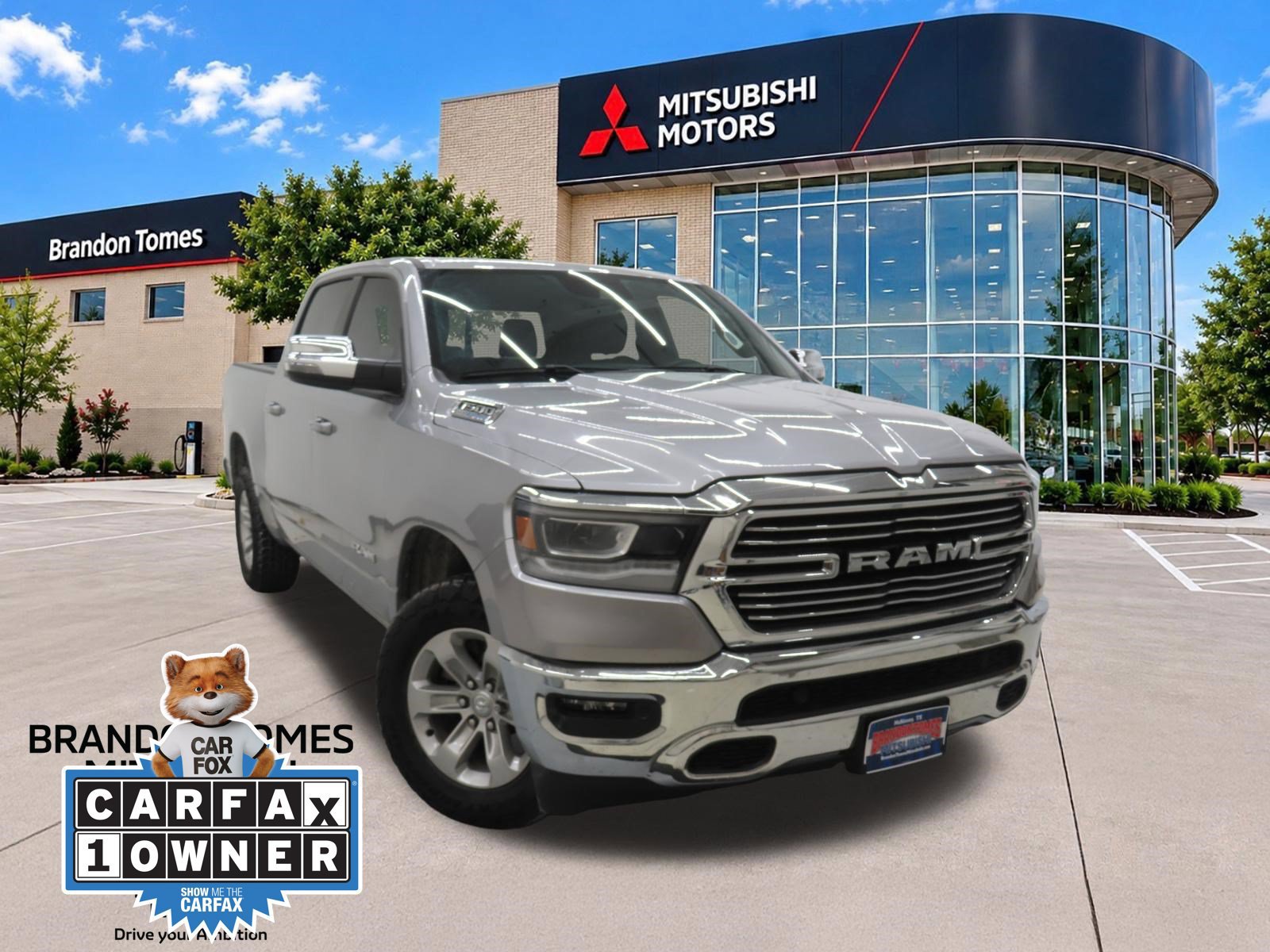 Used 2023 RAM 1500 Laramie AWD/4WD image 1