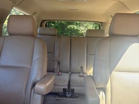 Used 2013 Cadillac Escalade ESV Premium image 34
