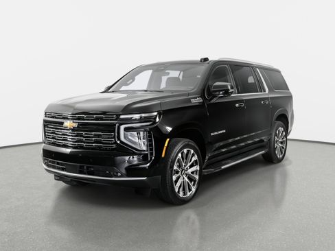 Used 2025 Chevrolet Suburban High Country w/ Sun And Tow Package image 16