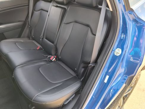 Used 2023 Kia Sportage EX FWD image 32