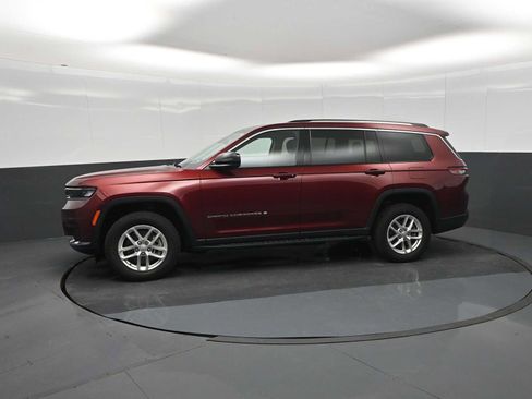 Used 2022 Jeep Grand Cherokee L Laredo w/ Luxury Tech Group I AWD/4WD image 4