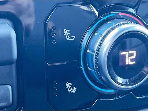 Used 2025 GMC Sierra 1500 SLT image 19