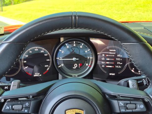 Certified 2021 Porsche 911 Carrera RWD image 10