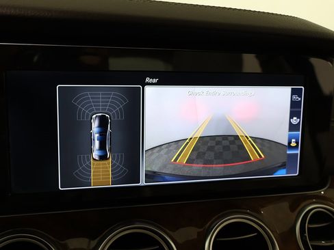 Used 2017 Mercedes-Benz E 300 4MATIC image 51