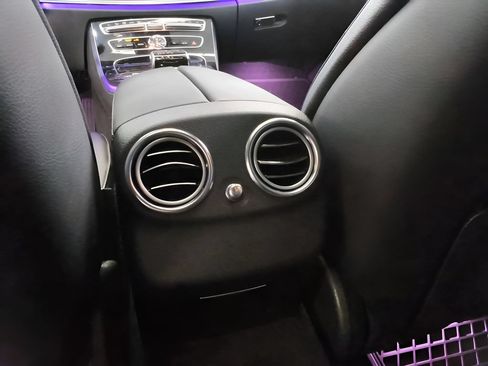 Used 2017 Mercedes-Benz E 300 4MATIC image 42