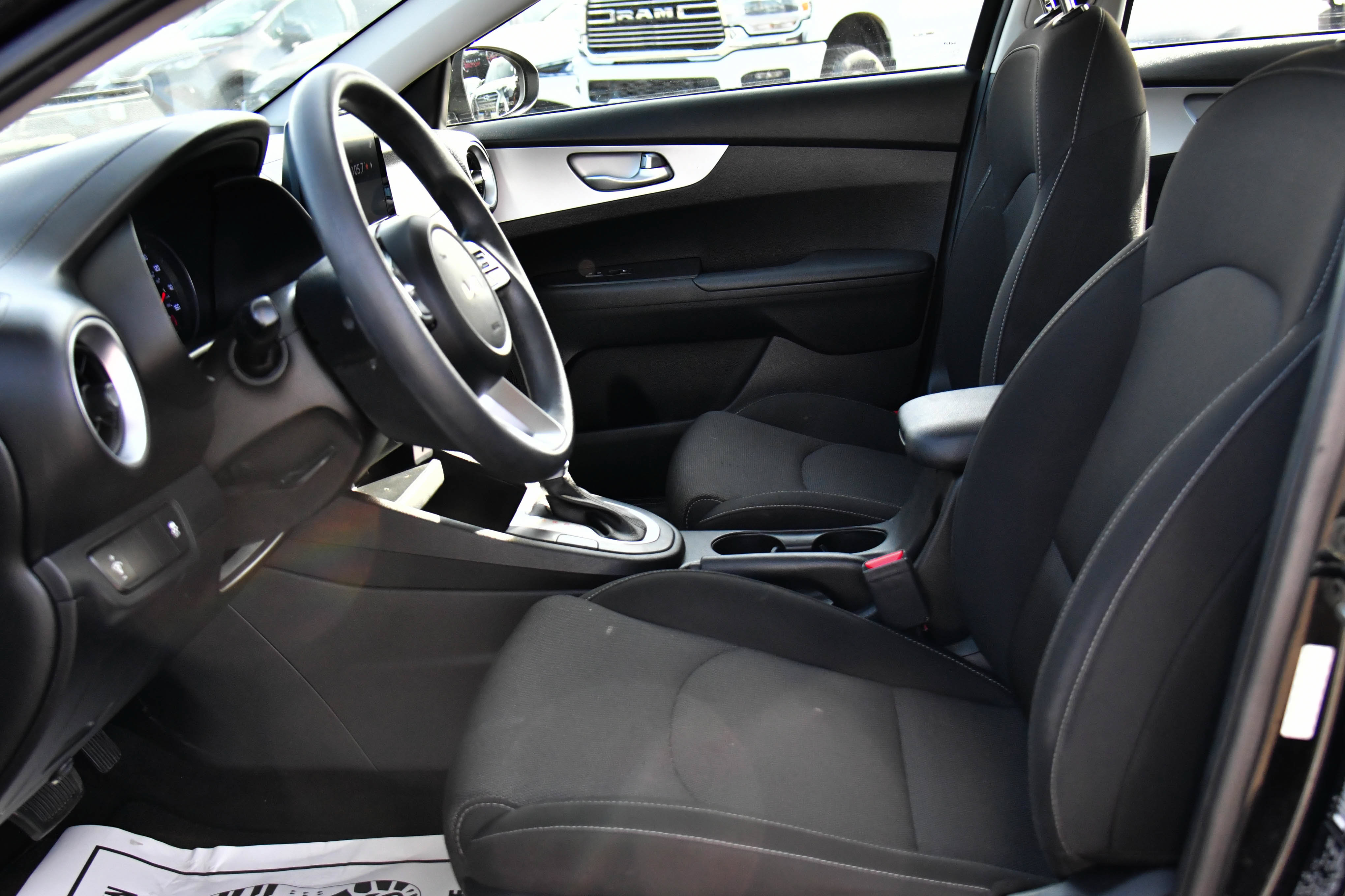 Used 2023 Kia Forte LXS FWD image 16