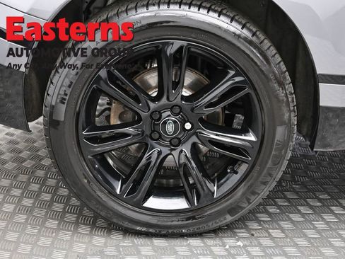 Used 2023 Land Rover Range Rover Velar R-Dynamic S image 31