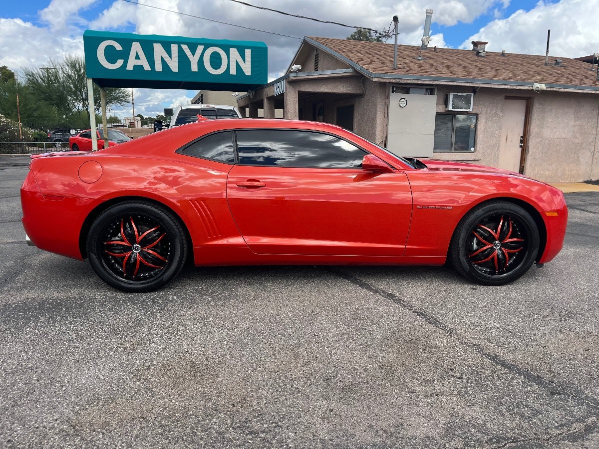 Used 2013 Chevrolet Camaro LT w/ RS Package RWD image 3