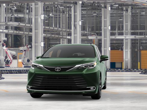 New 2026 Toyota Sienna Platinum AWD/4WD image 3
