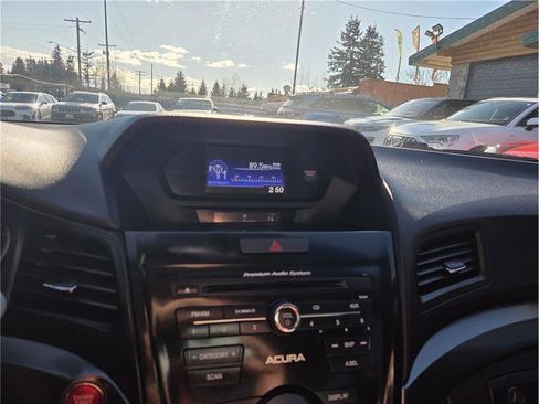 Used 2014 Acura ILX w/ Premium Package image 18