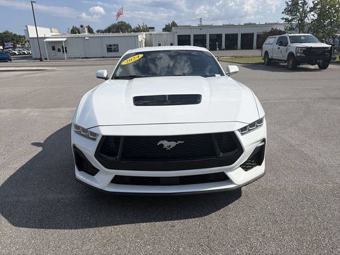Used 2024 Ford Mustang GT RWD image 10
