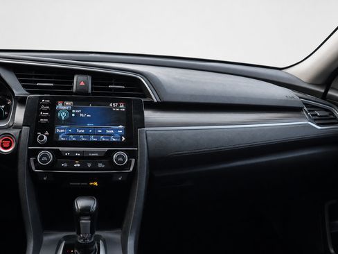 Used 2021 Honda Civic EX image 31