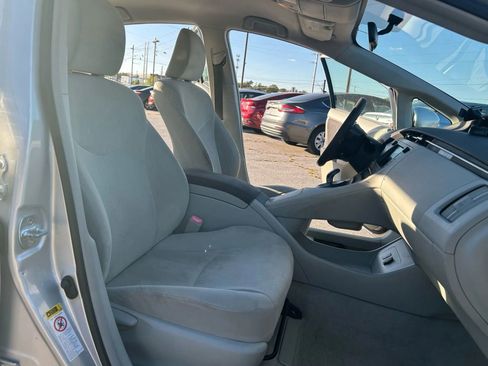 Used 2011 Toyota Prius One image 16