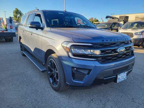 Used 2023 Ford Expedition Max Limited AWD/4WD image 1
