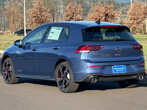 New 2026 Volkswagen GTI SE image 5