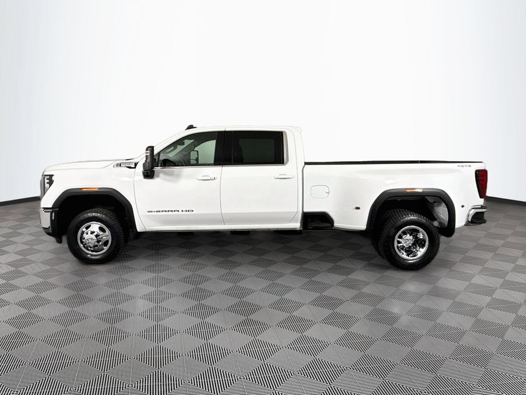 Used 2024 GMC Sierra 3500 SLE w/ SLE Convenience Package AWD/4WD image 4