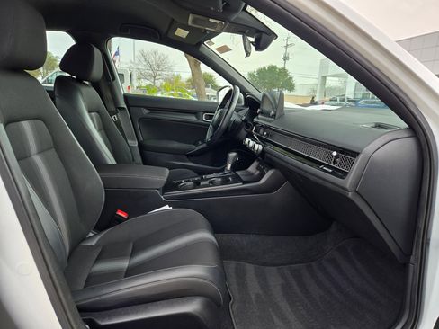 Used 2023 Honda Civic Sport image 28