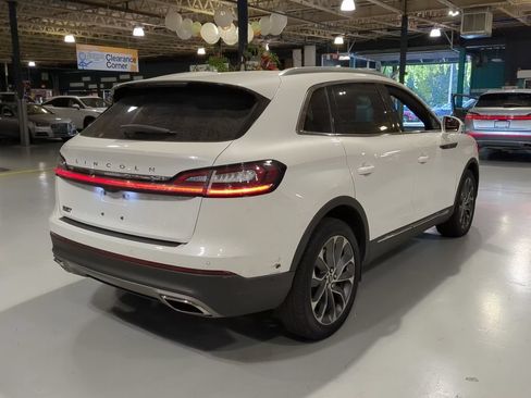 Used 2023 Lincoln Nautilus Reserve AWD/4WD image 8