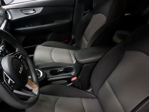 Used 2023 Kia Forte LXS FWD image 18
