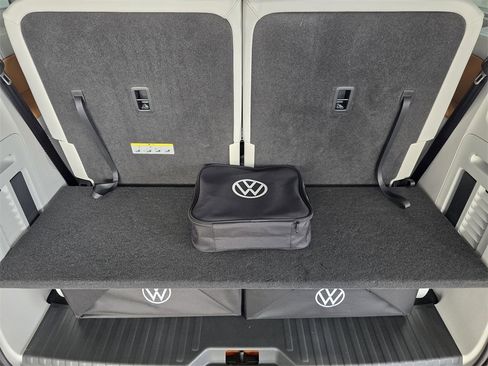 New 2025 Volkswagen ID. Buzz 1st Edition image 23