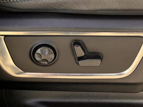 Used 2019 RAM 1500 Limited image 29