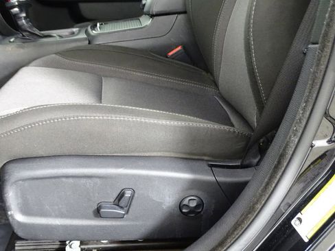 Used 2020 Dodge Charger SXT w/ Blacktop Package image 18