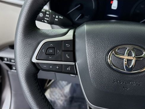 Certified 2024 Toyota Sienna XLE w/ XLE Plus Package AWD/4WD image 24