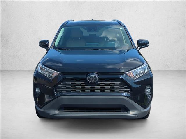 Used 2019 Toyota RAV4 XLE w/ Convenience Package FWD image 2