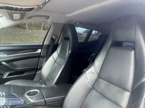 Used 2010 Porsche Panamera S RWD image 19
