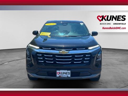 Used 2025 Chevrolet Equinox LT FWD image 4