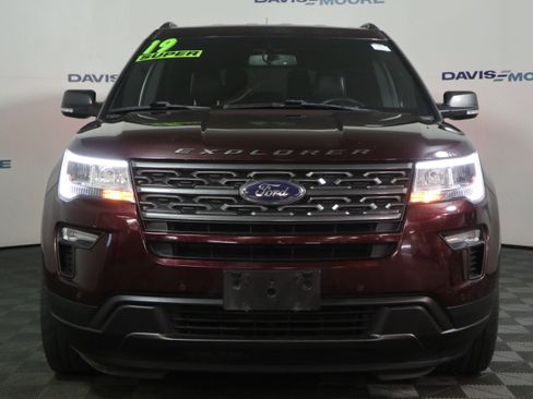Used 2019 Ford Explorer XLT w/ Equipment Group 202A image 13