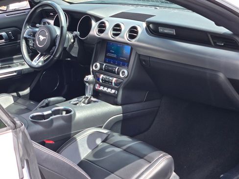 Used 2023 Ford Mustang Premium image 9