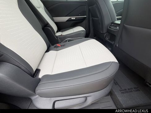 New 2026 Lexus TX 500h AWD image 22