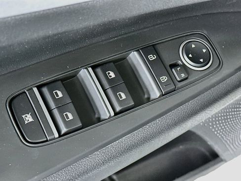 Used 2022 Kia Forte LXS FWD image 15