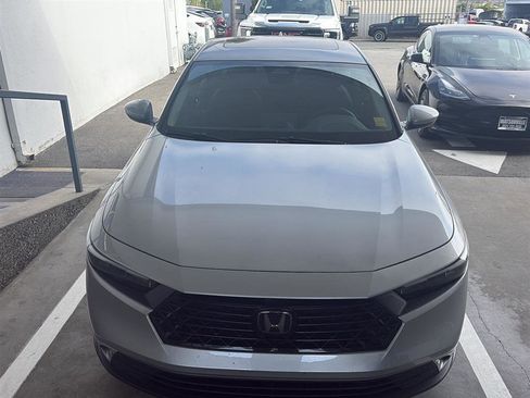 Used 2023 Honda Accord EX image 4