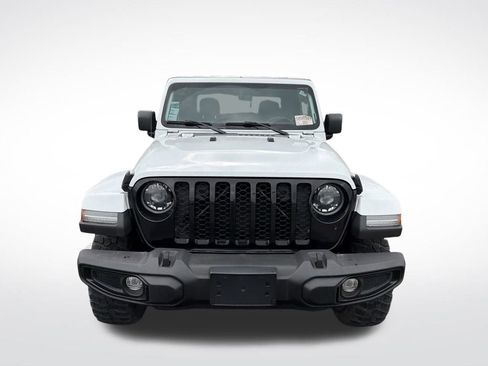 Used 2023 Jeep Gladiator Willys image 12