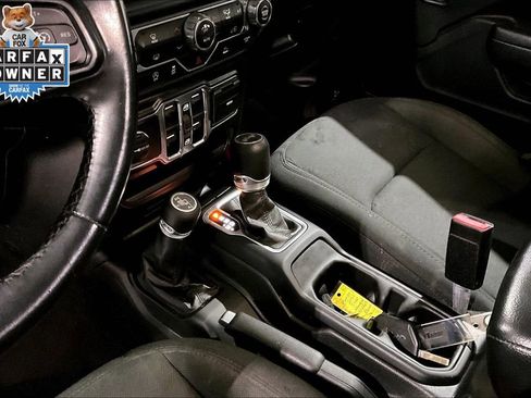 Used 2021 Jeep Wrangler Unlimited Sport AWD/4WD image 13