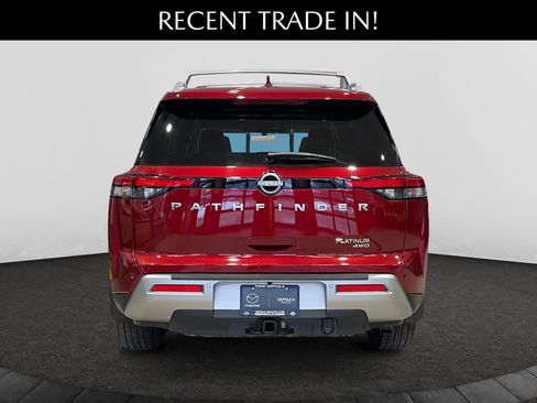 Used 2024 Nissan Pathfinder Platinum image 4