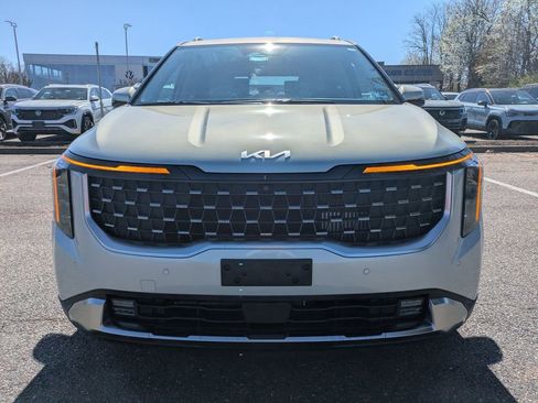 Used 2025 Kia Carnival SX image 9