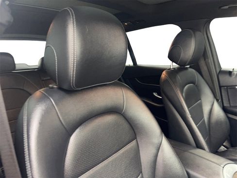 Used 2020 Mercedes-Benz GLC 300 image 41
